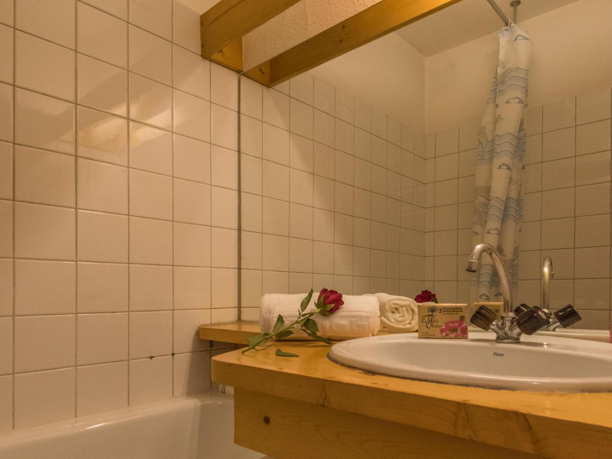 Cosy Avec Parking Et Animaux Admis, Proche Centre - Fr-1-517-21